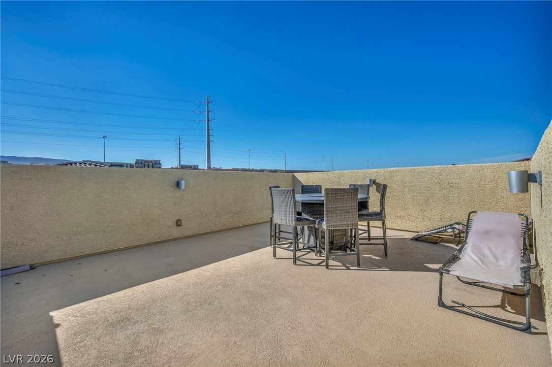 1525 Spiced Wine Avenue 24104