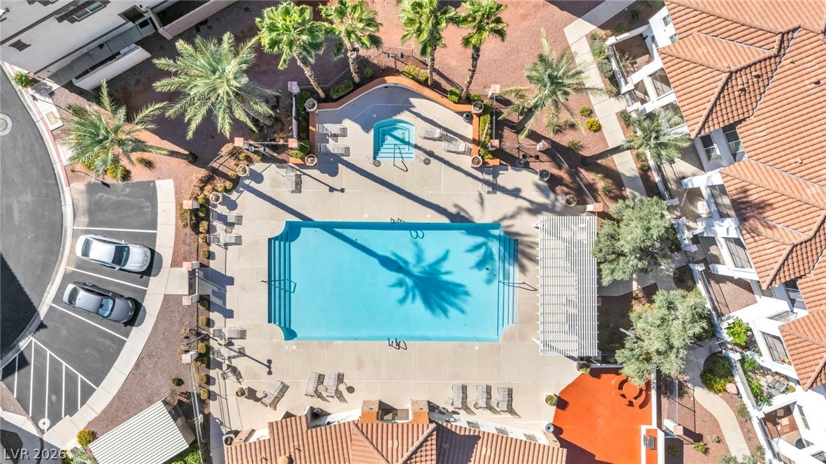 1525 Spiced Wine Avenue 24104