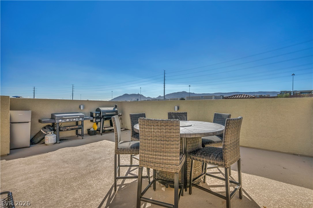 1525 Spiced Wine Avenue 24104