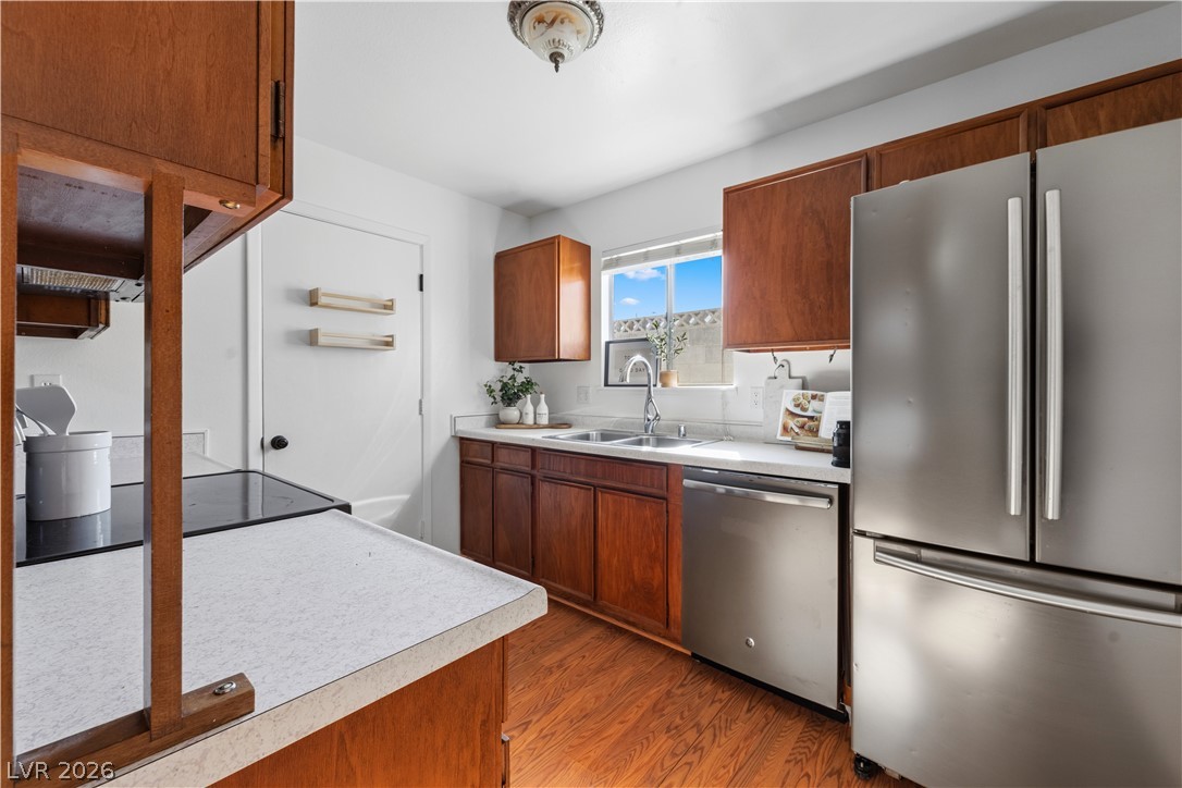 6208 Cromwell Avenue