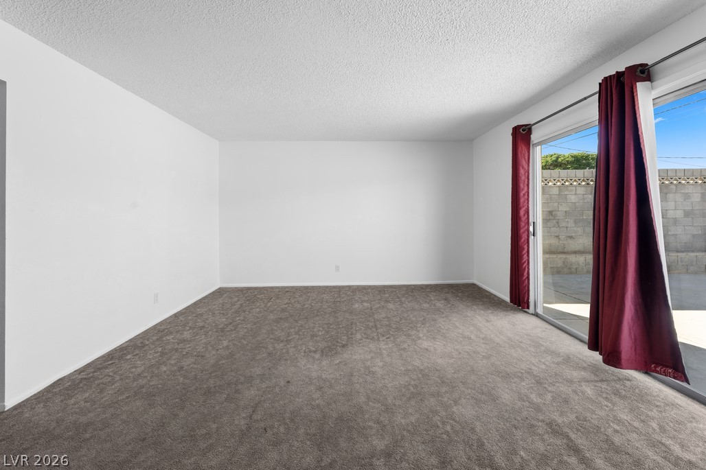 6208 Cromwell Avenue