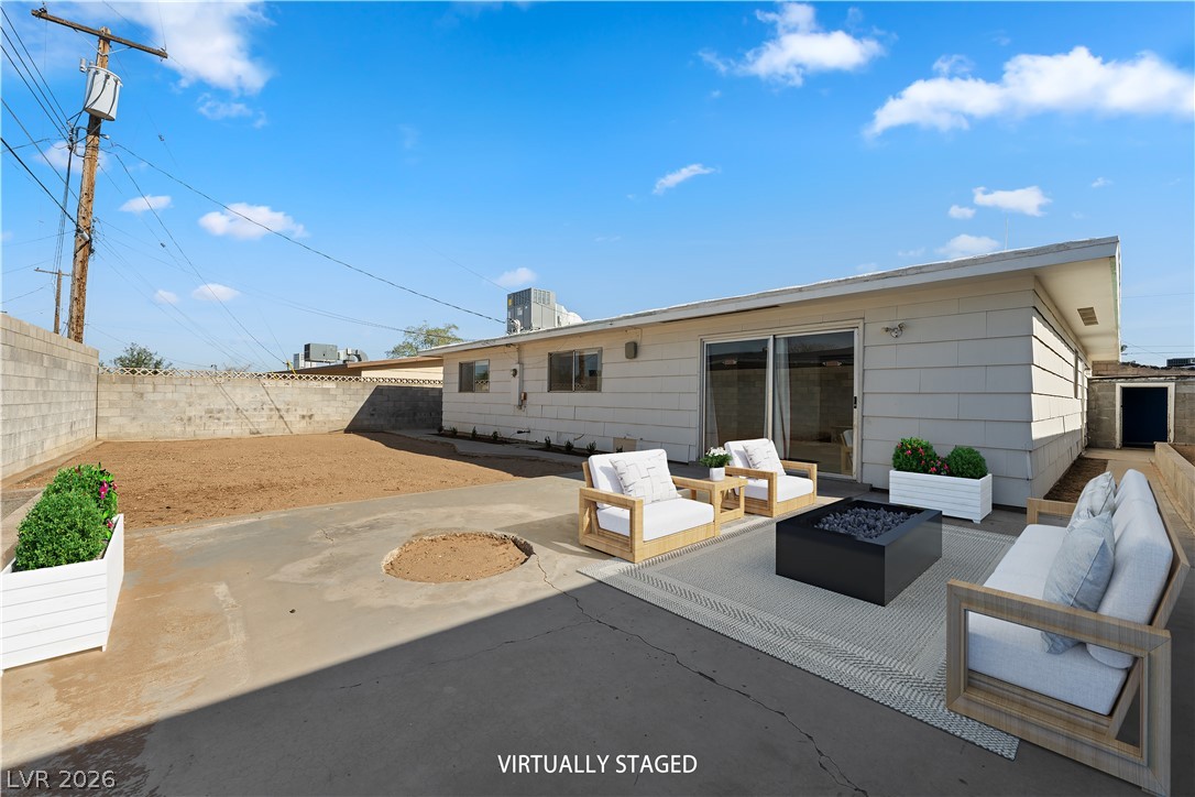 6208 Cromwell Avenue