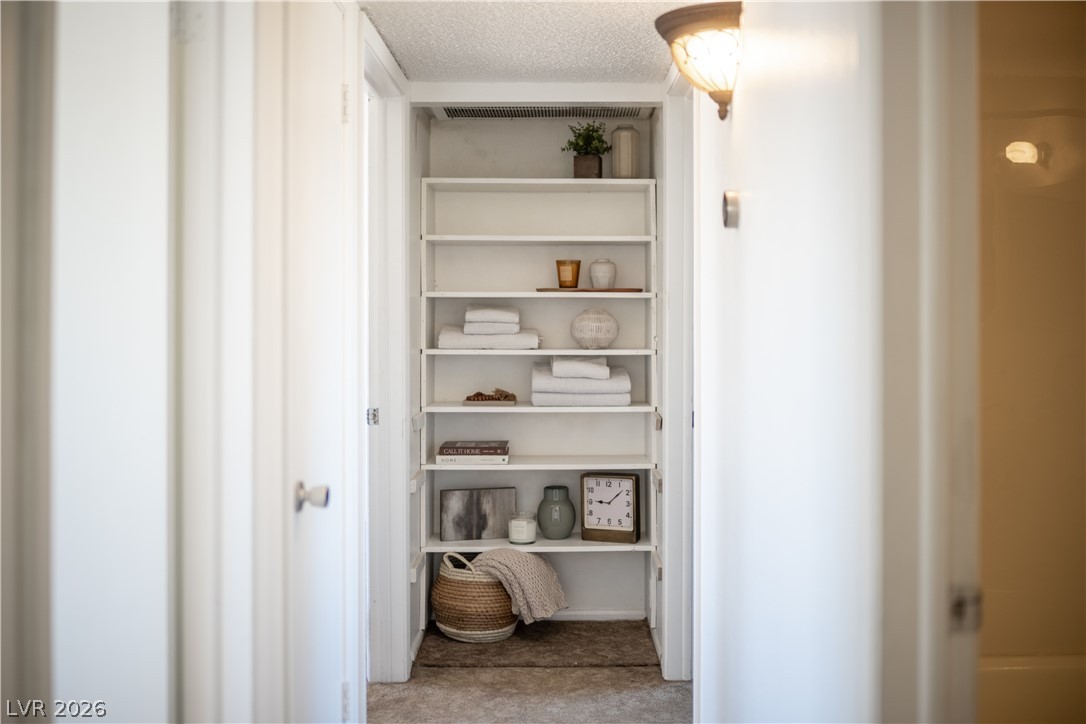 6208 Cromwell Avenue