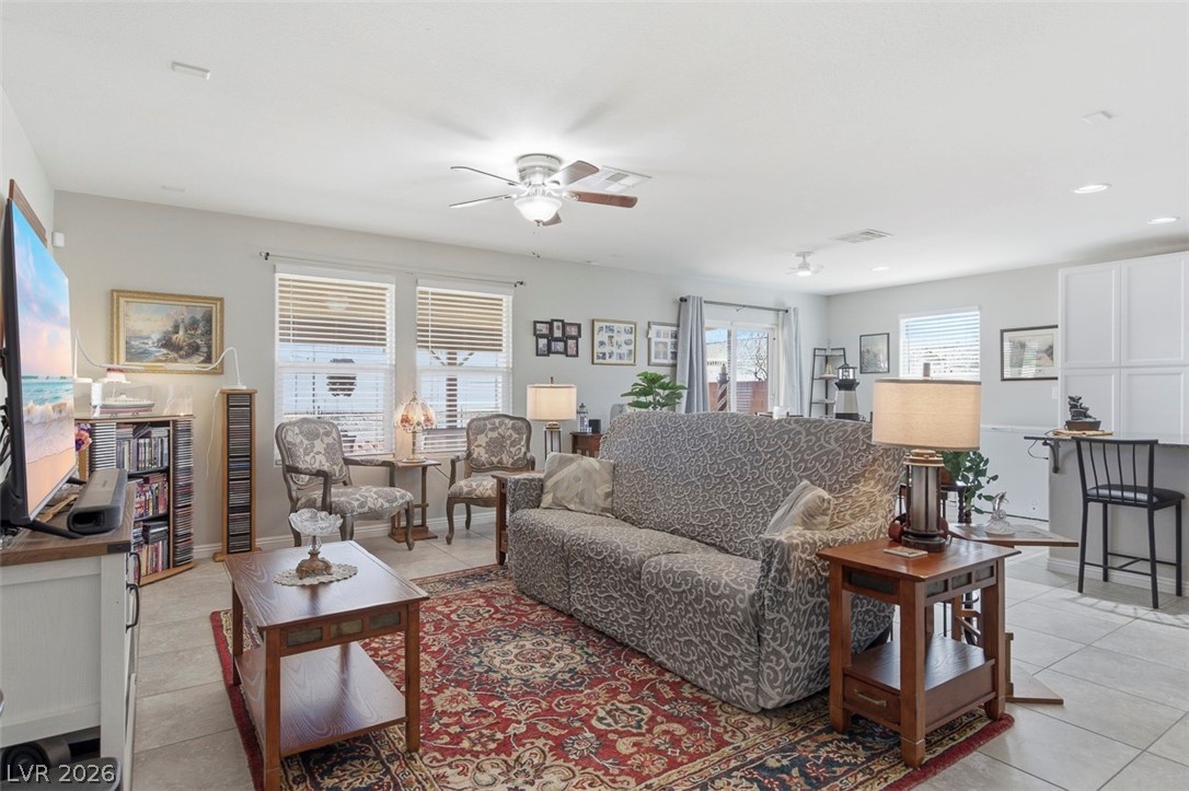 3882 East Chaffe Avenue