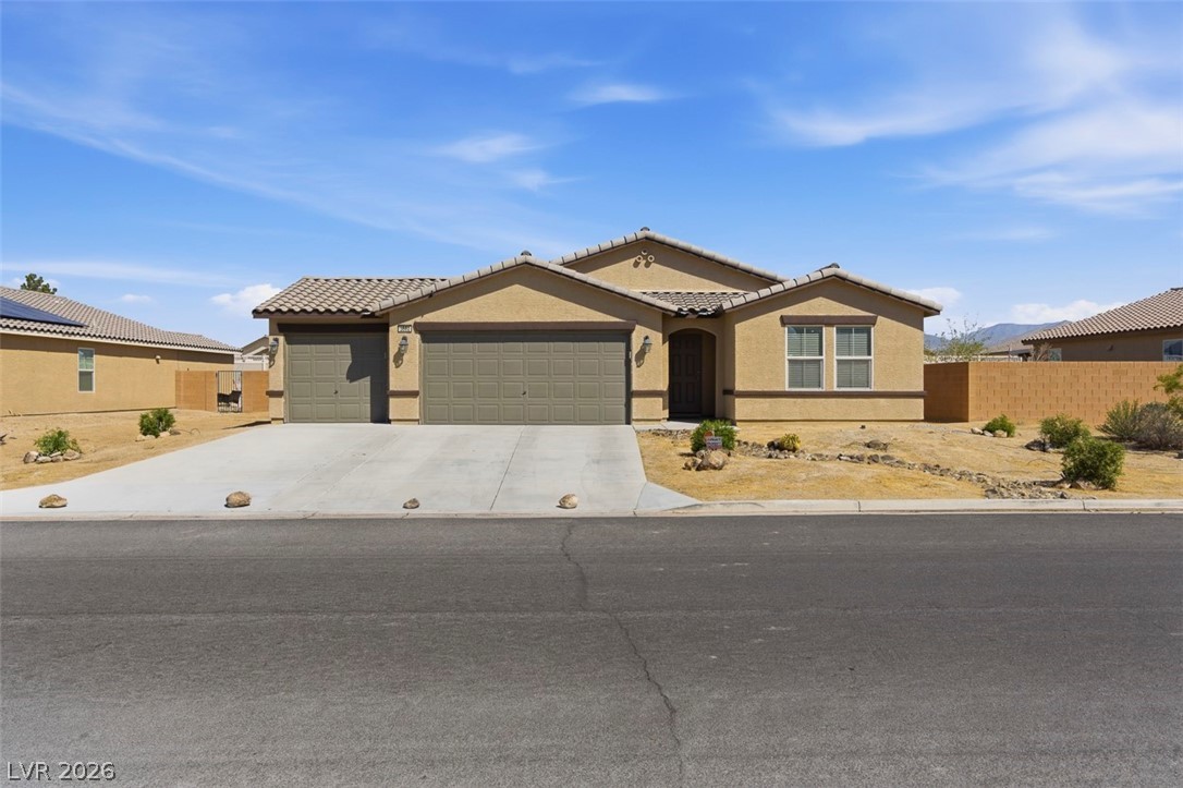 3882 East Chaffe Avenue