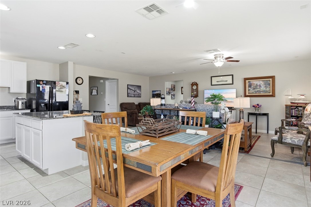 3882 East Chaffe Avenue