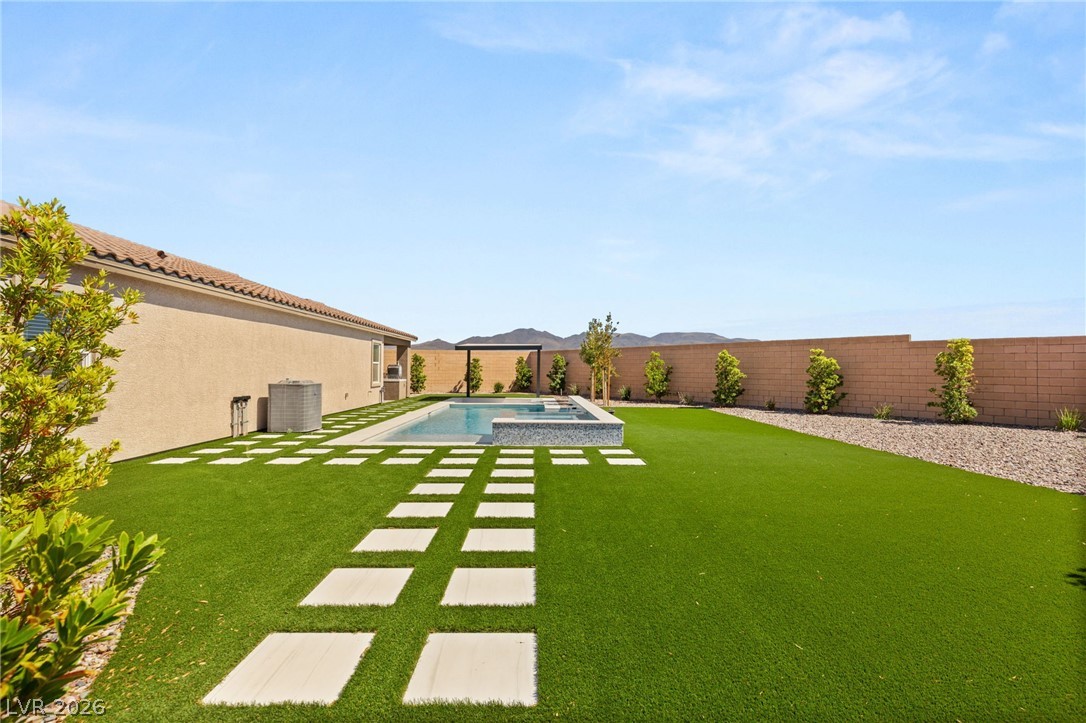 3489 Lamberto Cliff Way