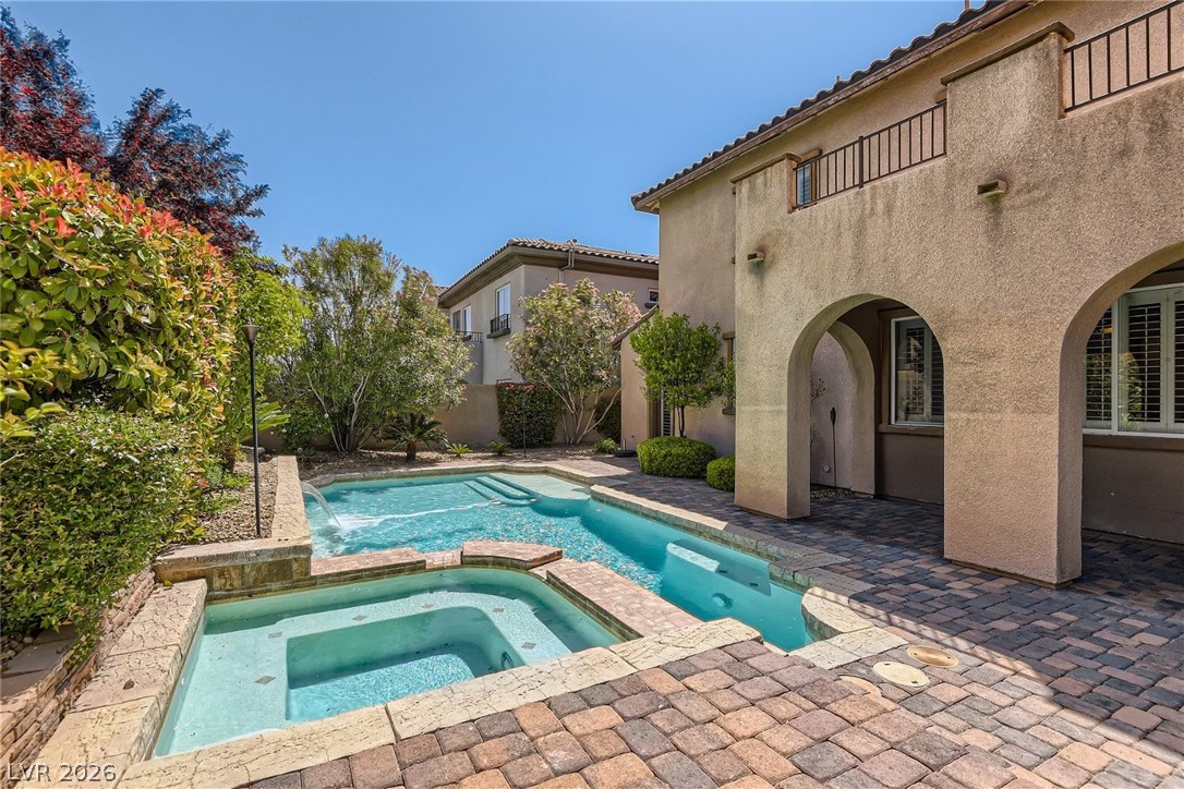 552 PUENTA DEL REY Street