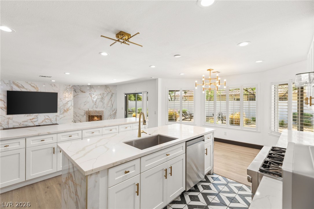 2840 Duneville Street