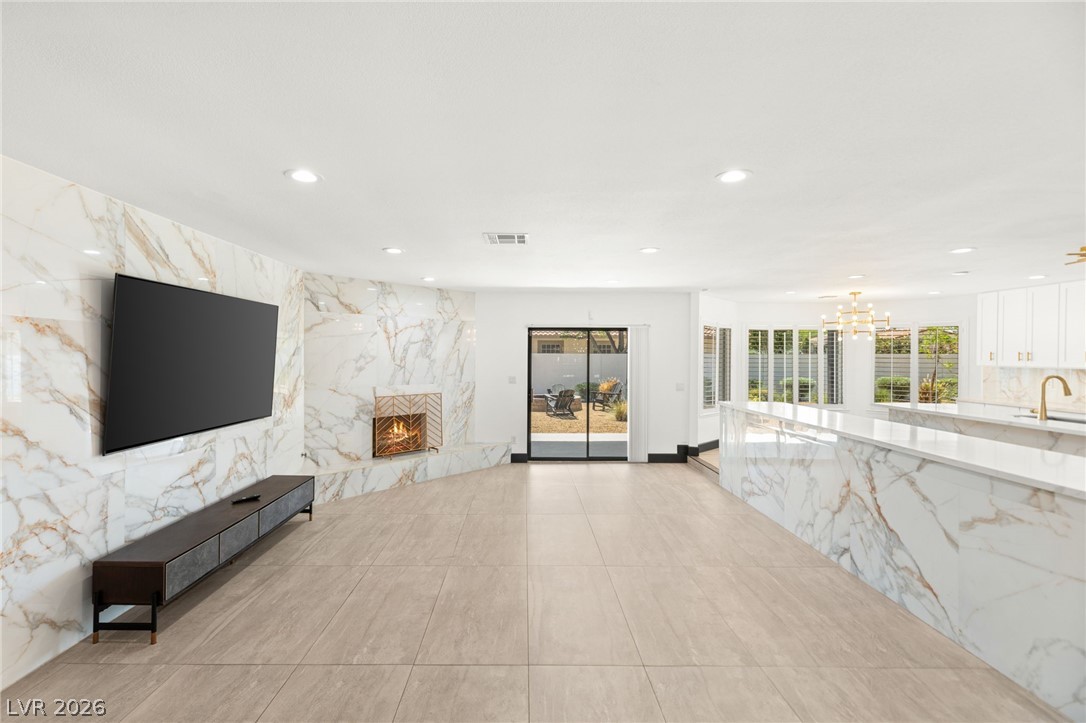 2840 Duneville Street