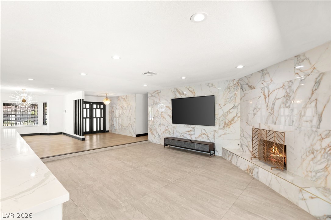 2840 Duneville Street