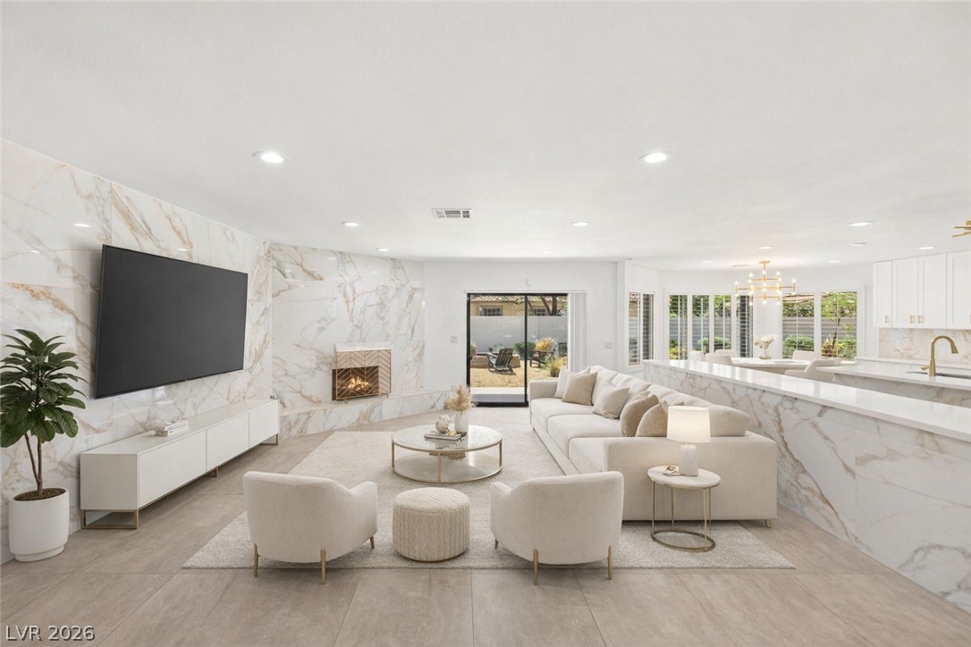 2840 Duneville Street