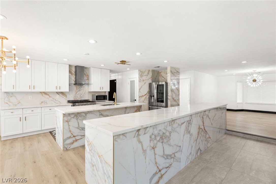 2840 Duneville Street