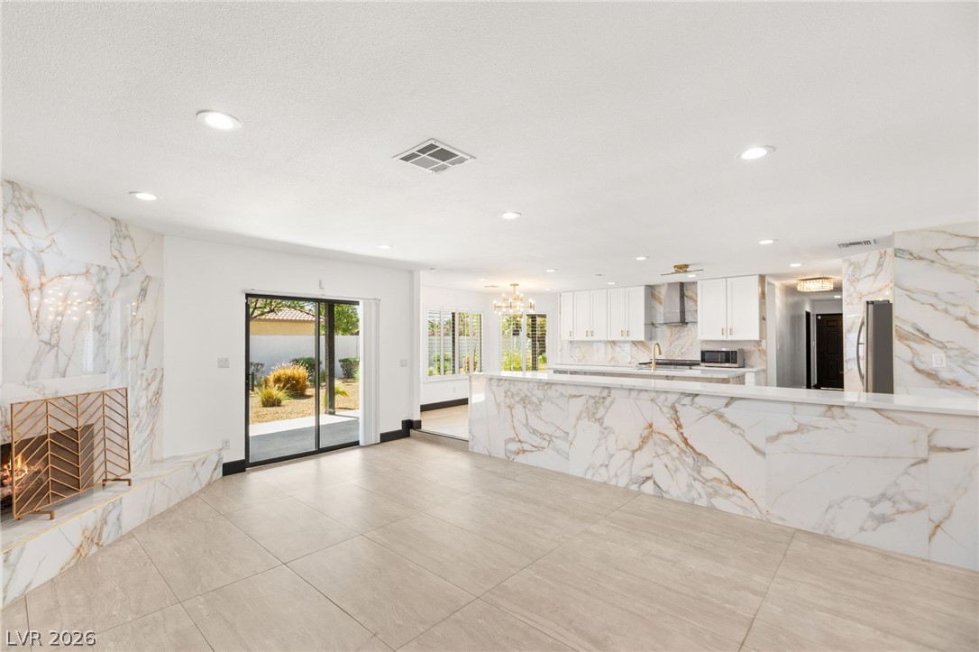 2840 Duneville Street