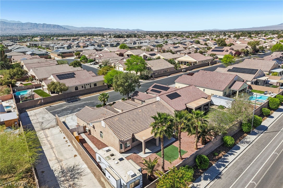 5002 Mirage Garden Street