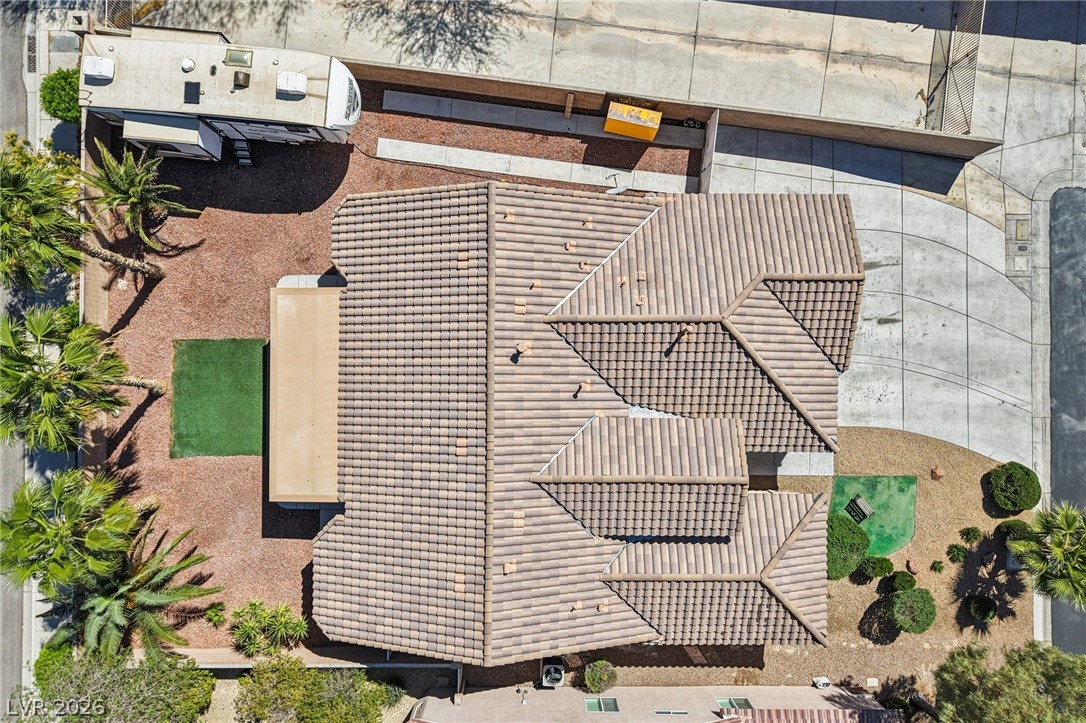 5002 Mirage Garden Street