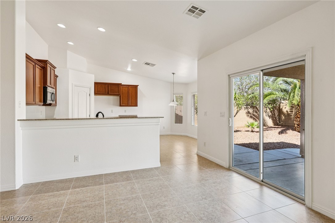 5002 Mirage Garden Street