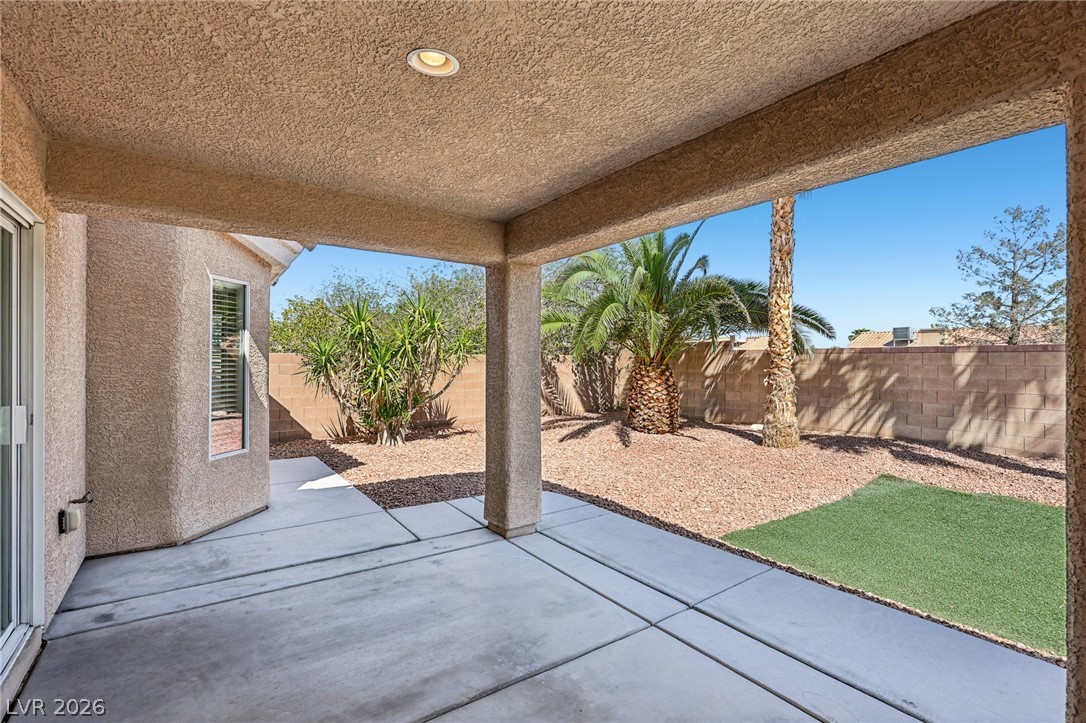 5002 Mirage Garden Street