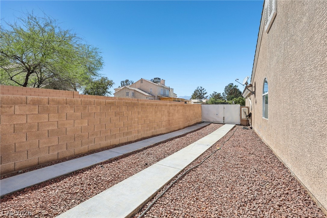 5002 Mirage Garden Street