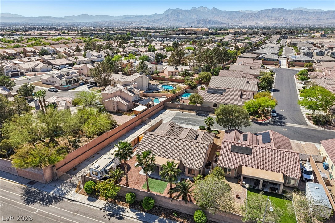 5002 Mirage Garden Street