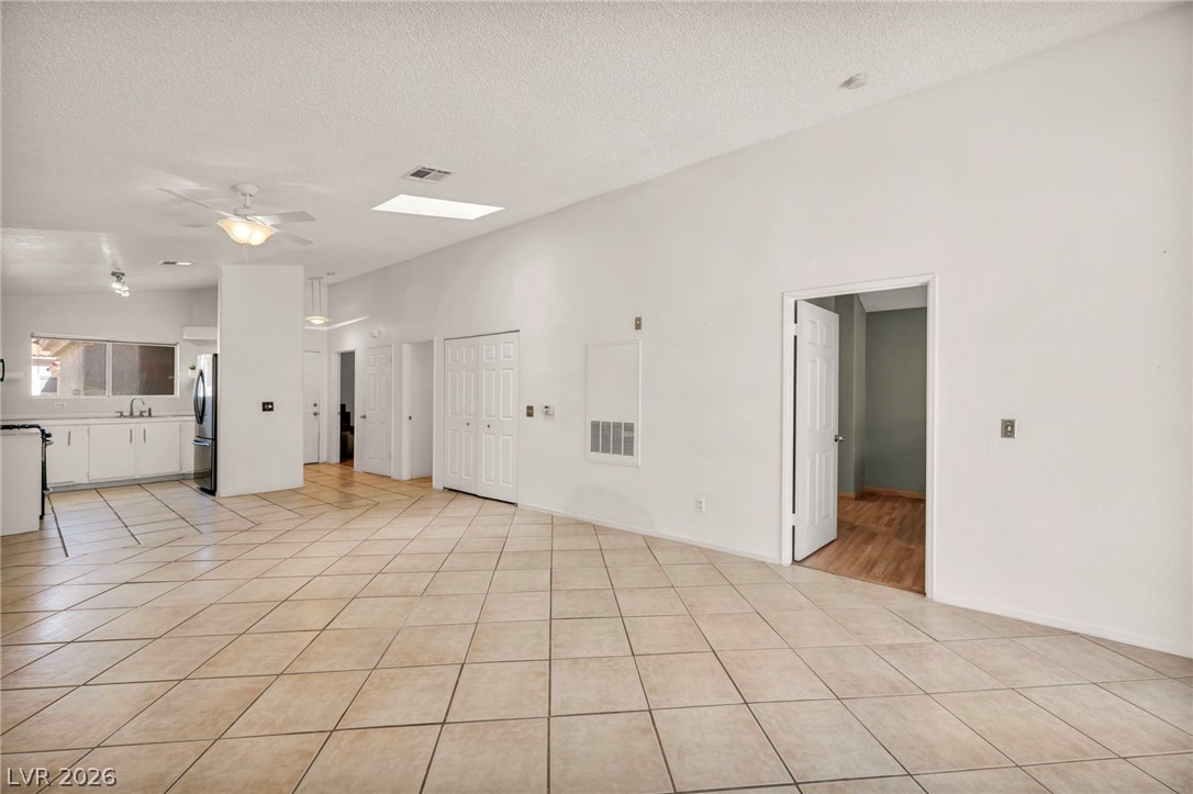 7803 Ravenhollow Lane