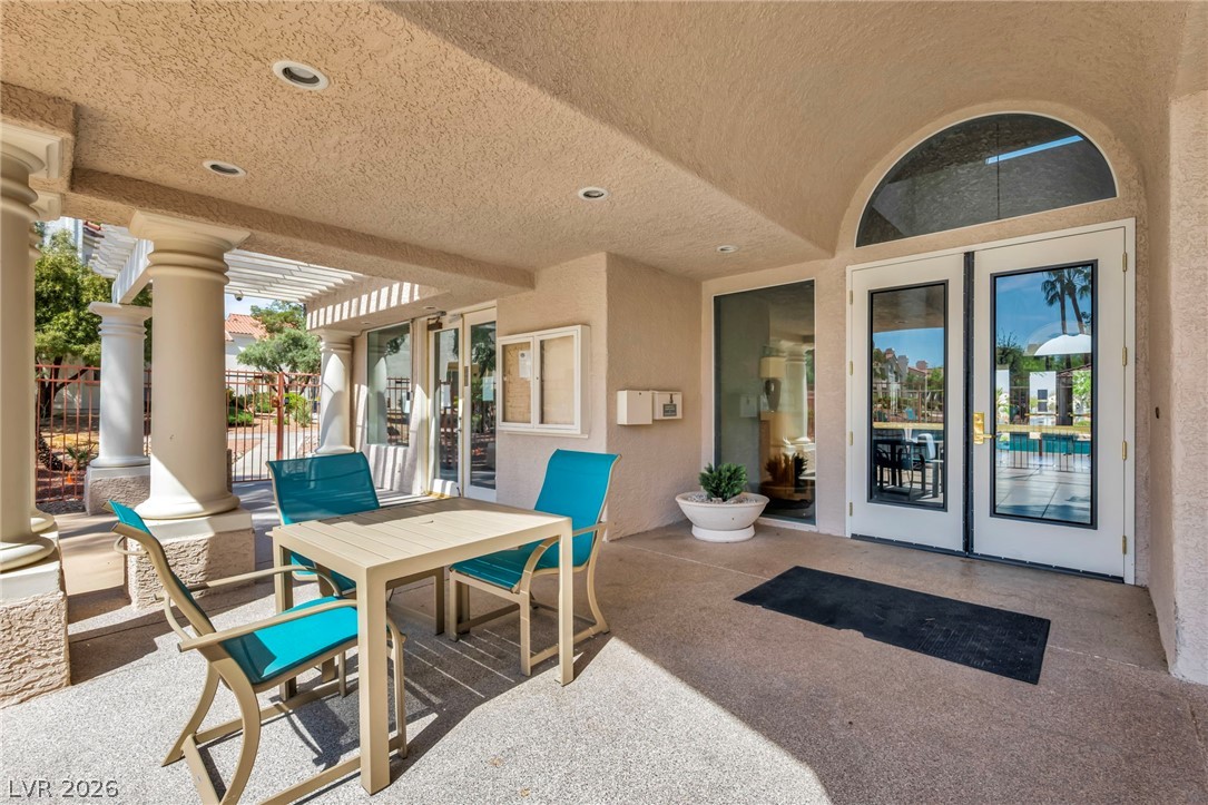 7803 Ravenhollow Lane