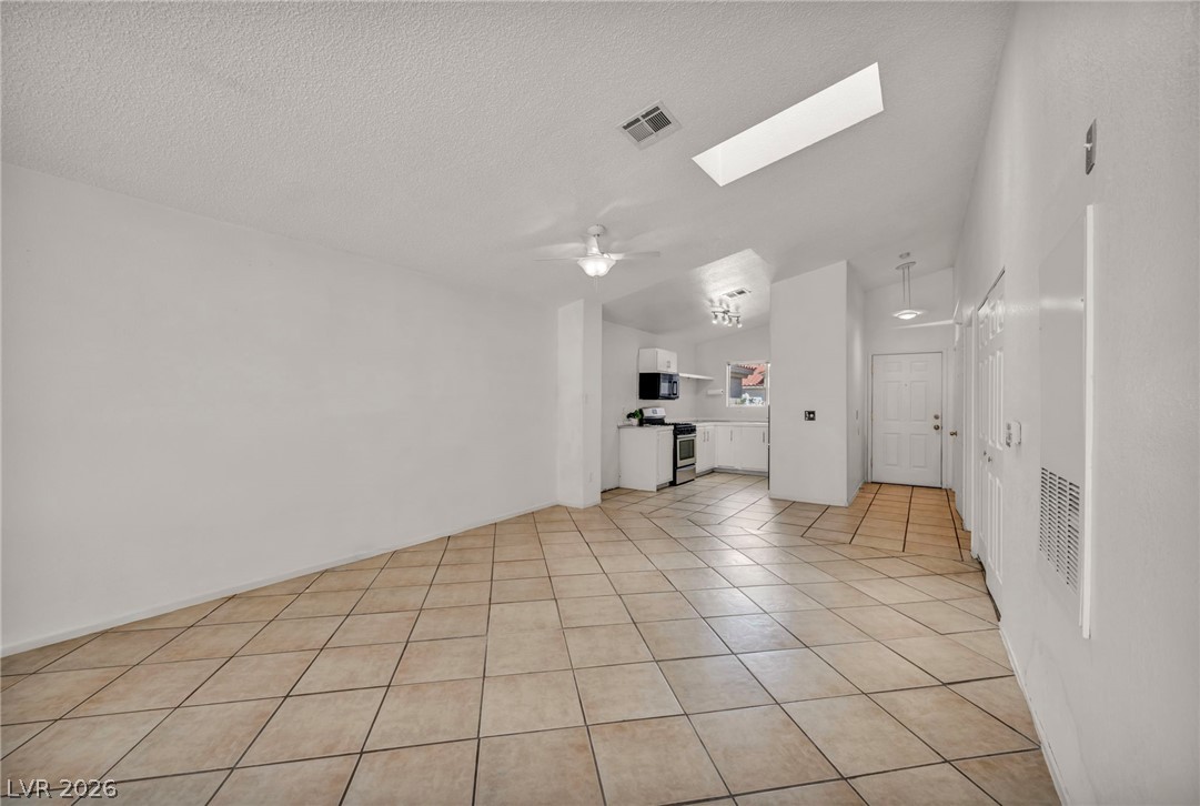 7803 Ravenhollow Lane