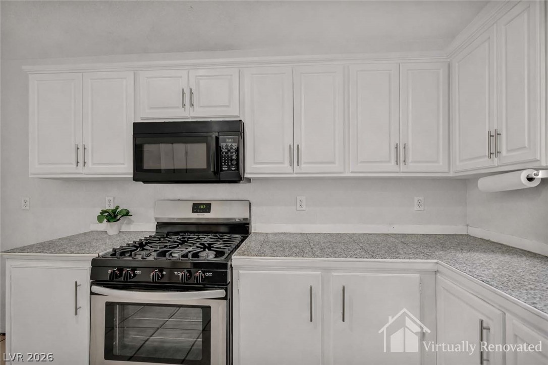 7803 Ravenhollow Lane