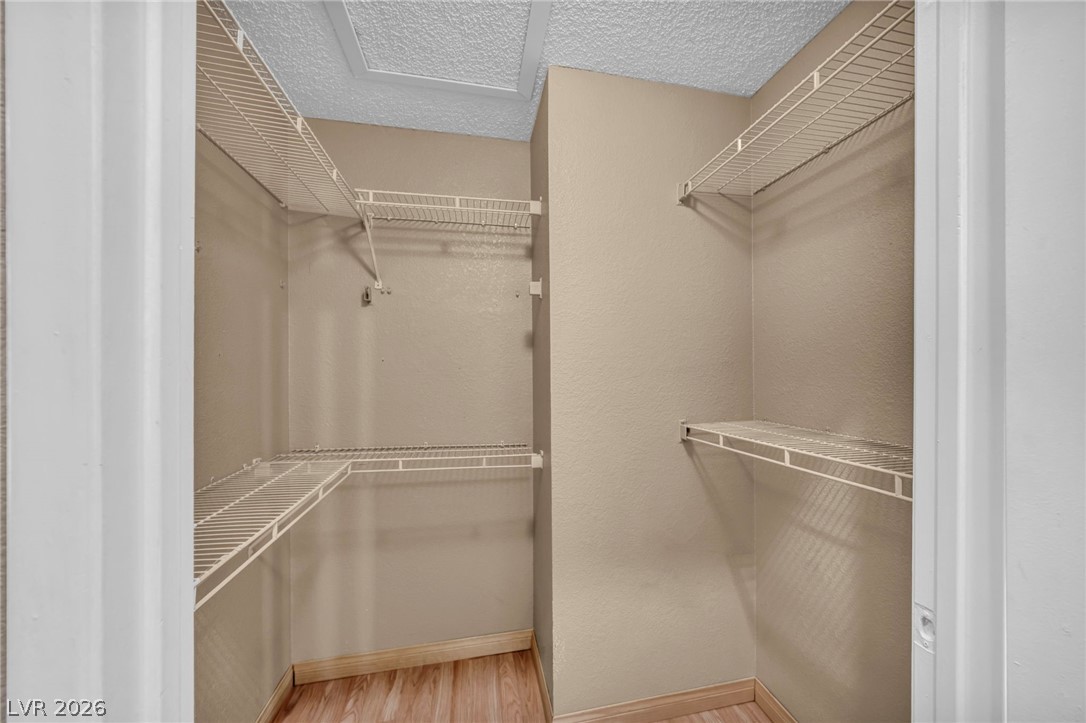 7803 Ravenhollow Lane