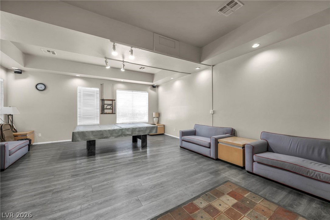 7803 Ravenhollow Lane