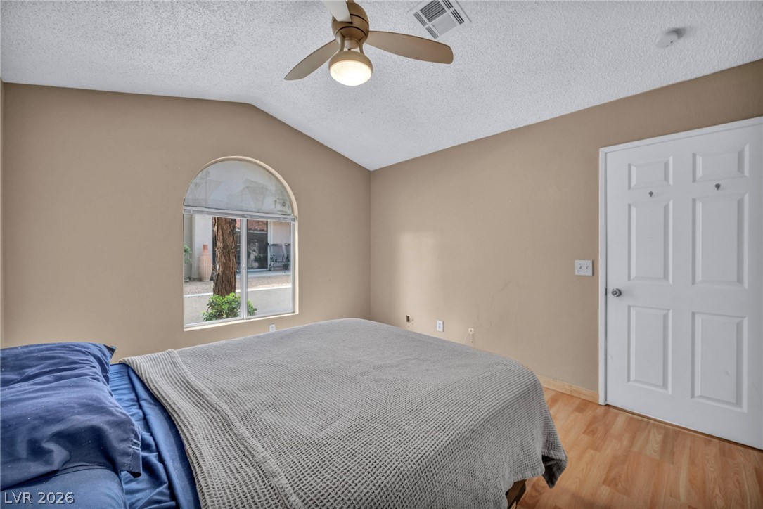 7803 Ravenhollow Lane