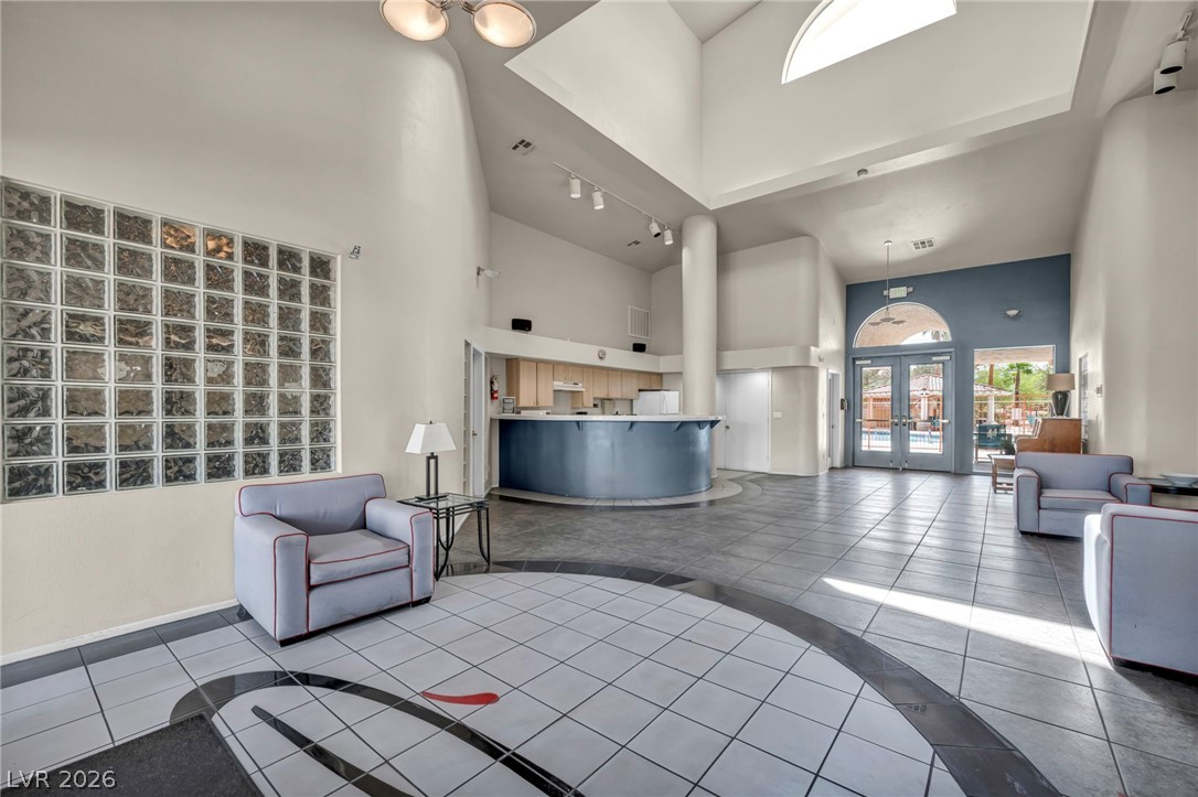 7803 Ravenhollow Lane