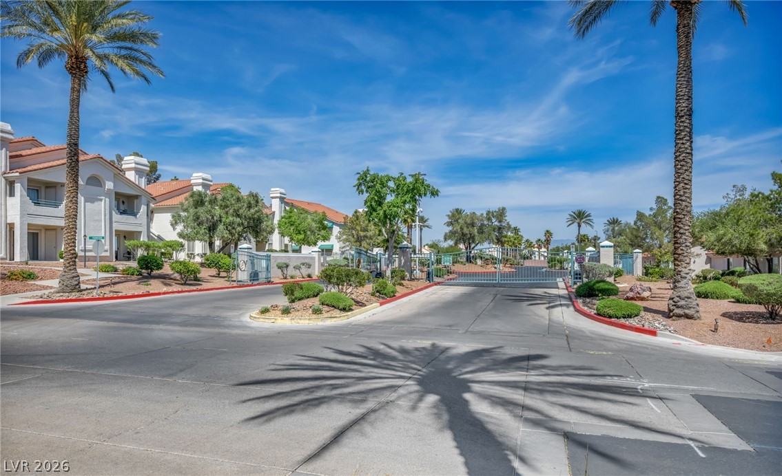 7803 Ravenhollow Lane