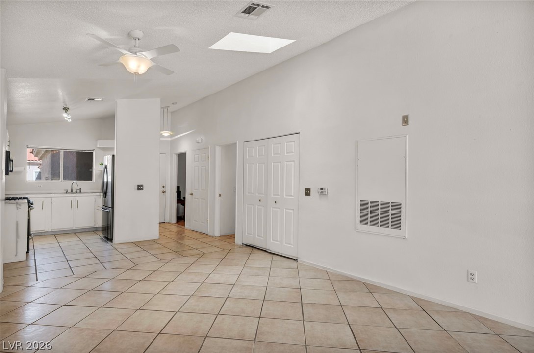 7803 Ravenhollow Lane