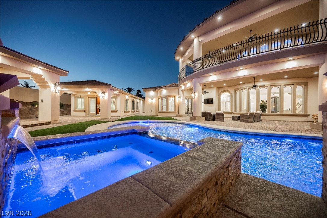 1721 South Tioga Way