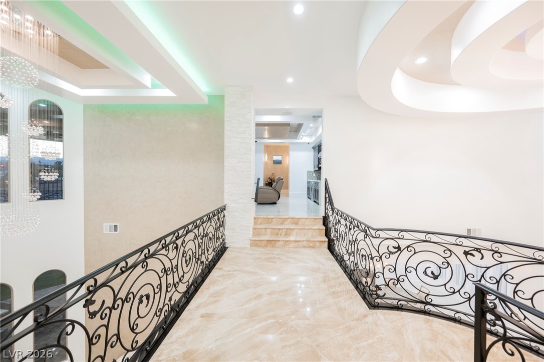 1721 South Tioga Way