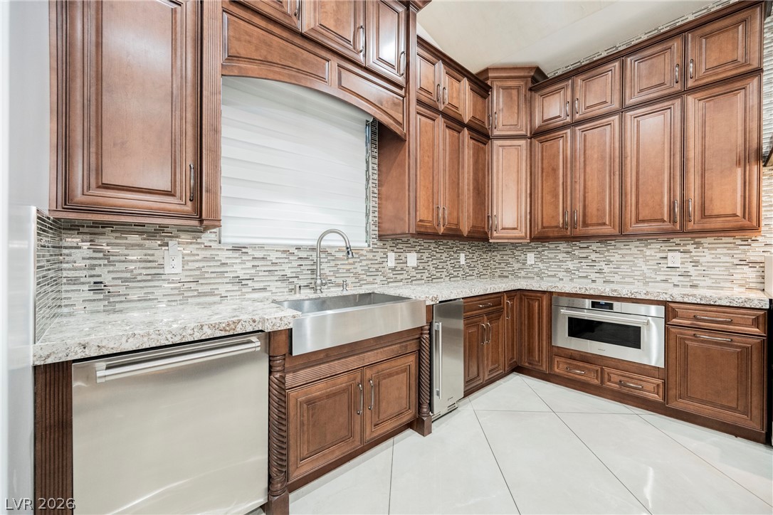 1721 South Tioga Way