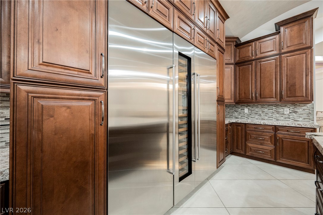 1721 South Tioga Way