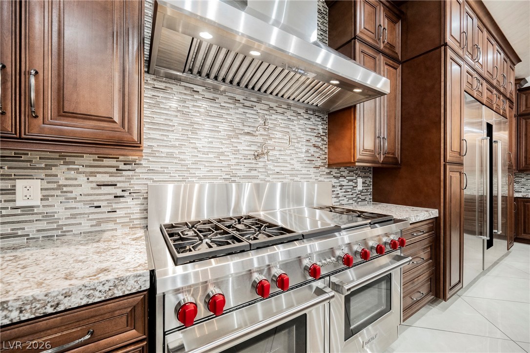 1721 South Tioga Way