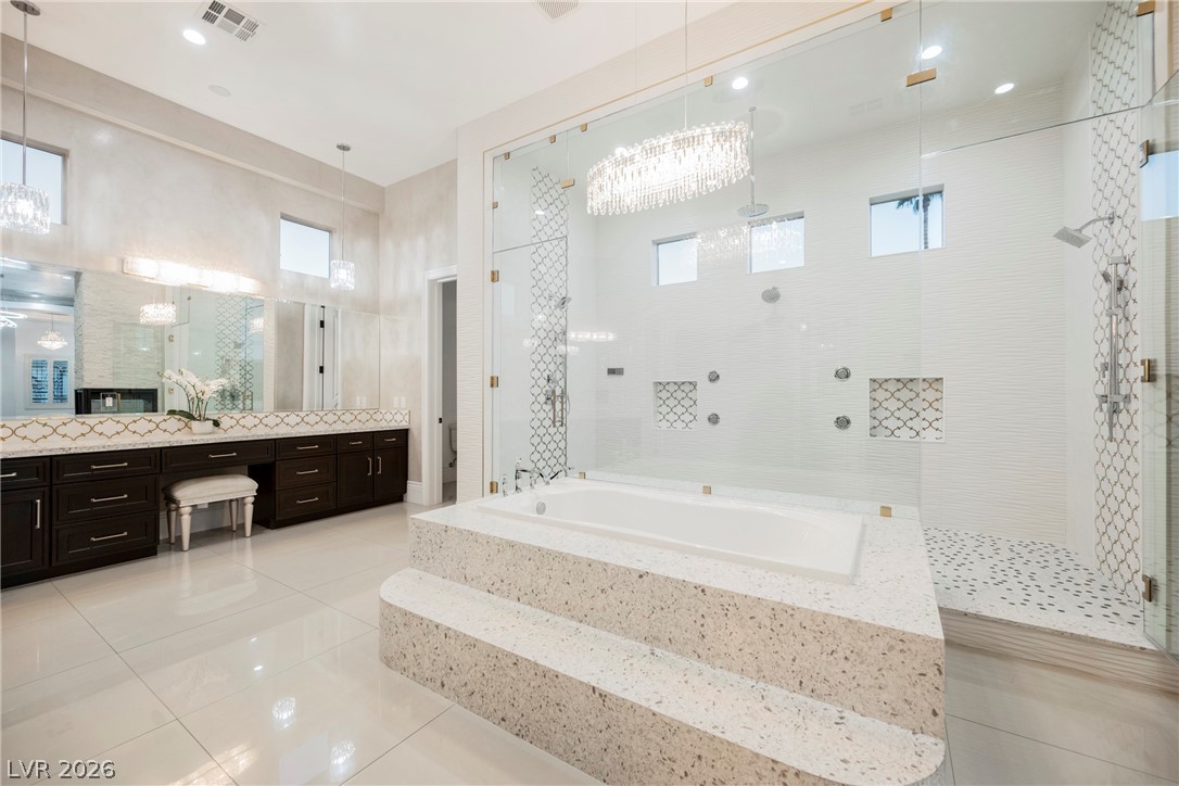 1721 South Tioga Way