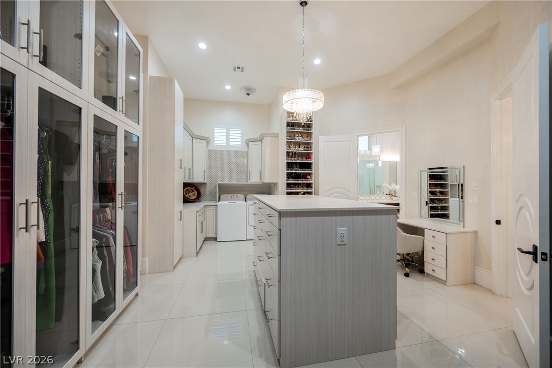 1721 South Tioga Way