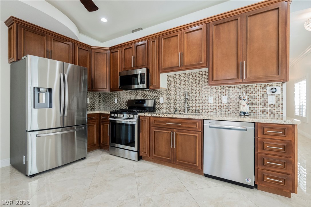 1721 South Tioga Way