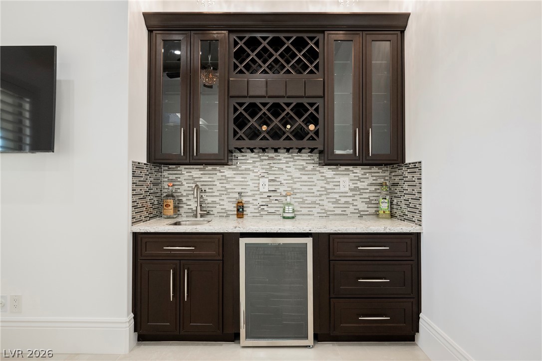 1721 South Tioga Way