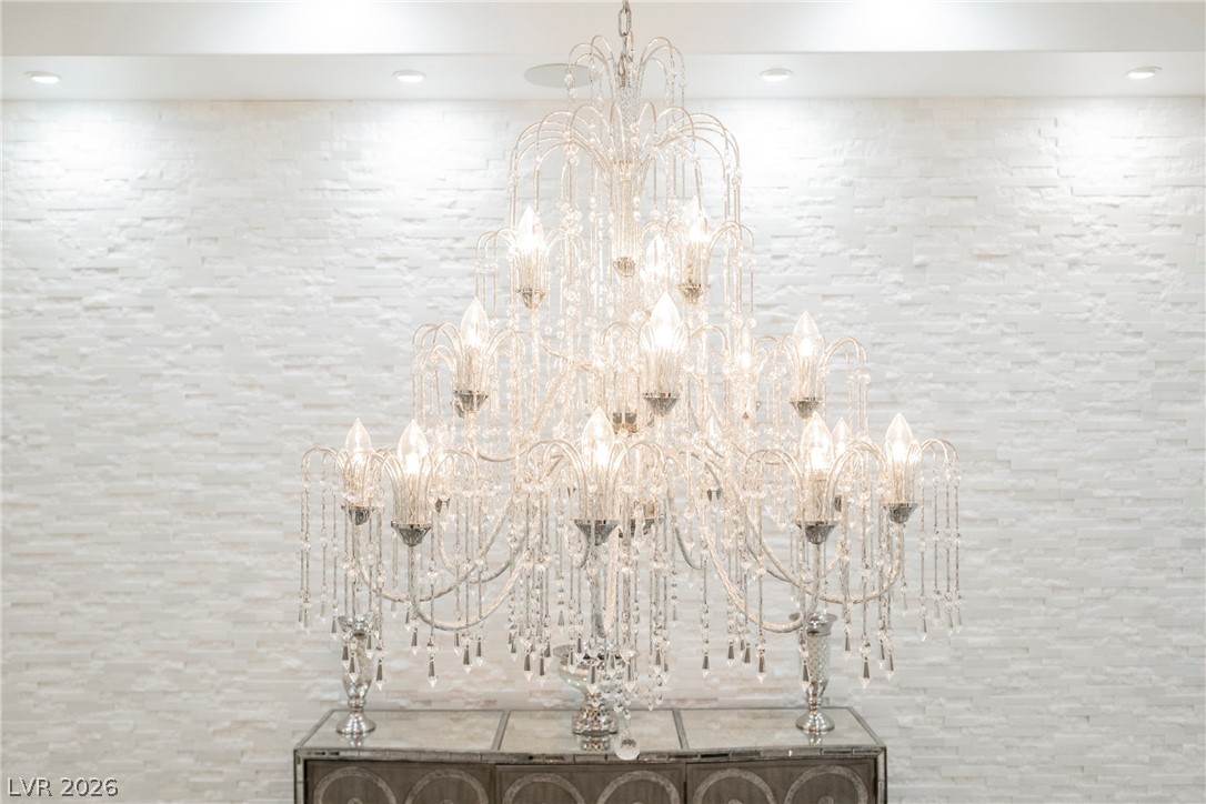 1721 South Tioga Way