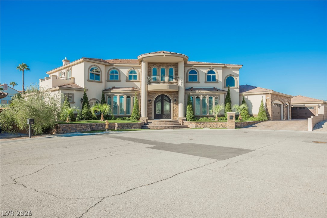 1721 South Tioga Way