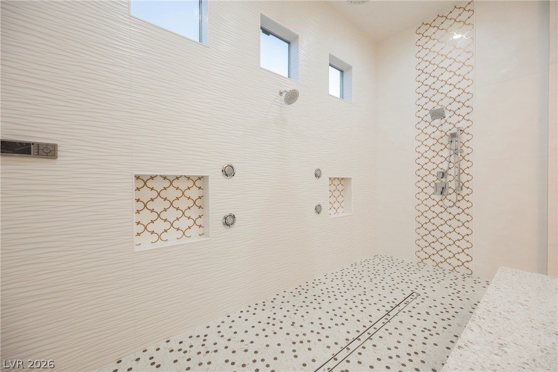 1721 South Tioga Way