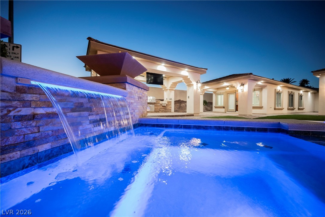 1721 South Tioga Way