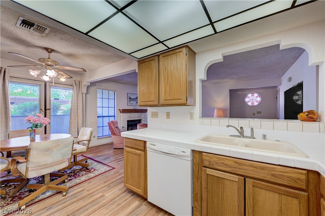 1751 East Reno Avenue 105