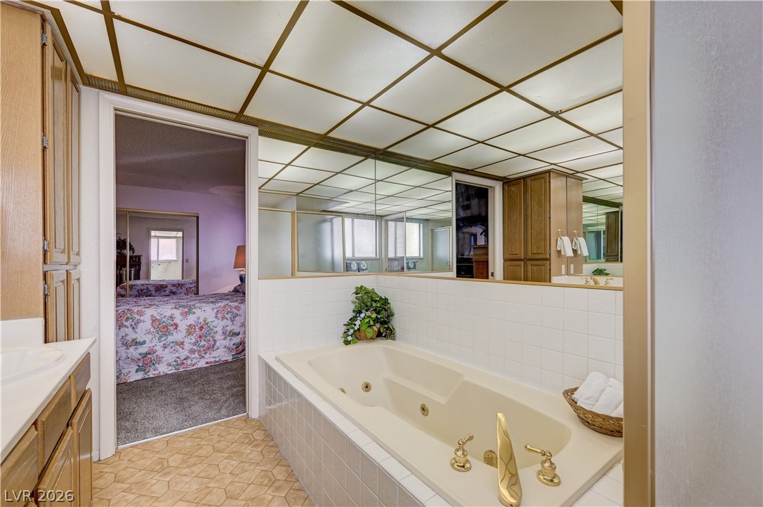 1751 East Reno Avenue 105