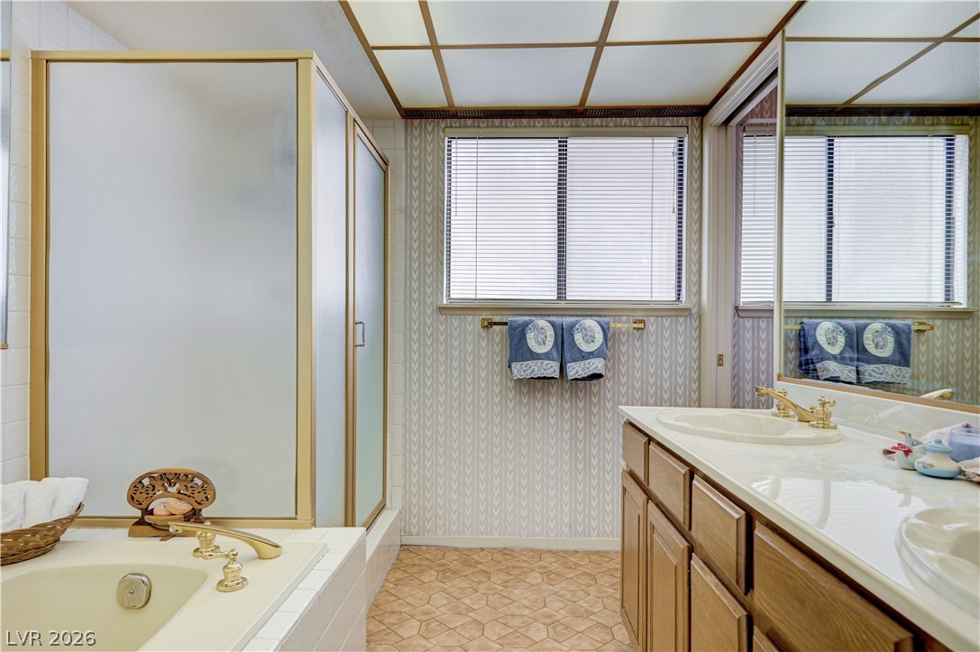 1751 East Reno Avenue 105